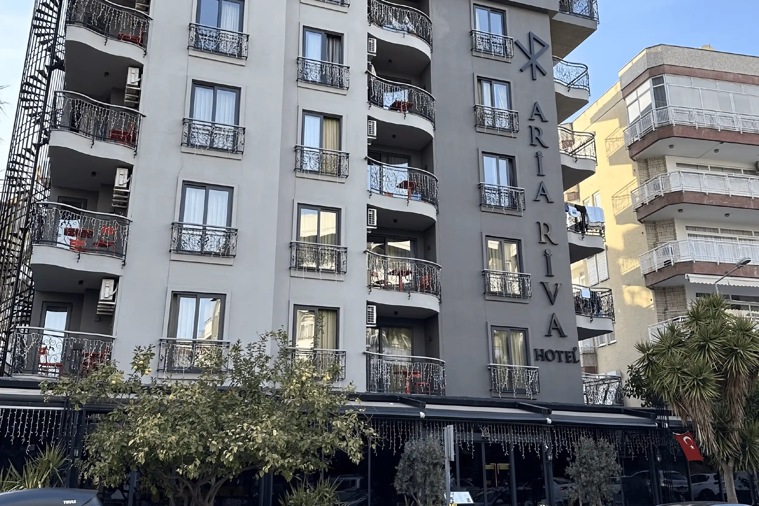 A modern and cozy apart-hotel, just a 3-minute walk to the beach, surrounded by restaurants, bars,